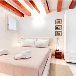 Apartament Pergola - Beautiful And Cozy Space On The Water